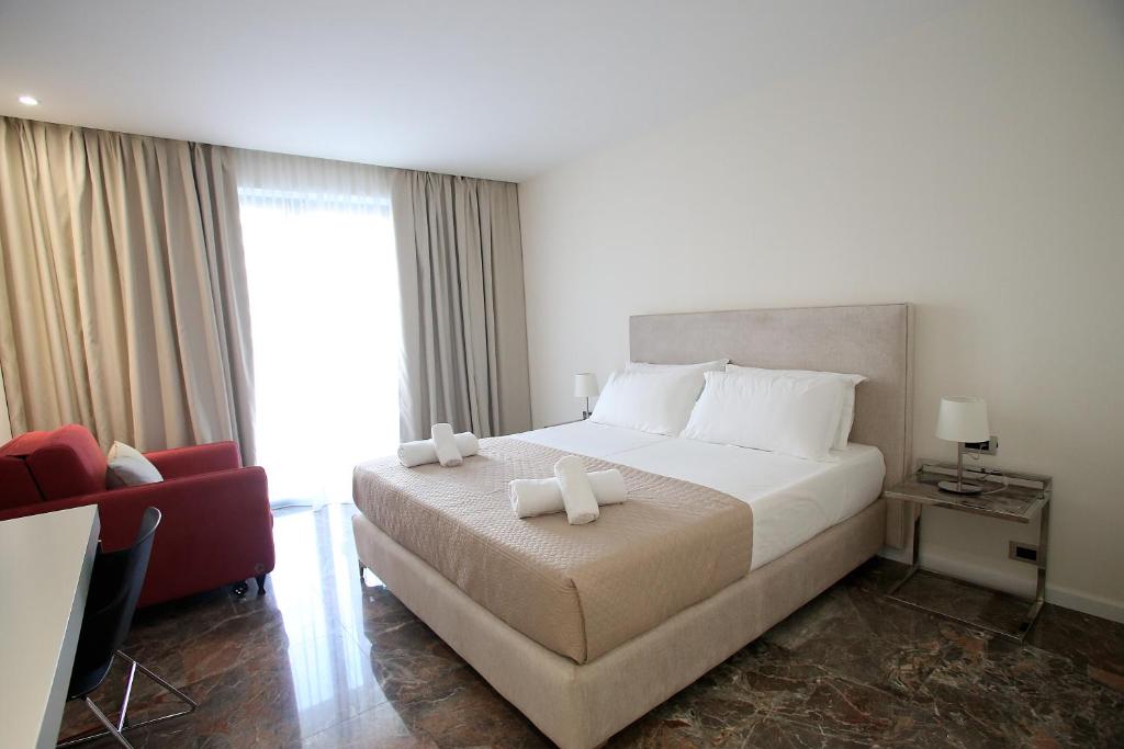Letto o letti in una camera di Durres Bay Hotel