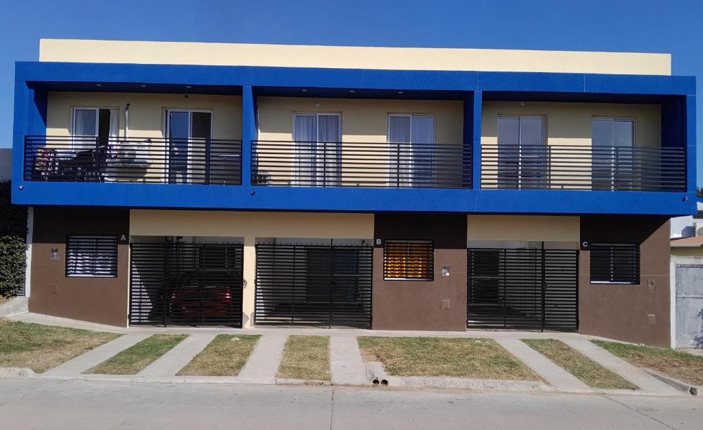 Το κτήριο όπου στεγάζεται  η παραθεριστική κατοικία