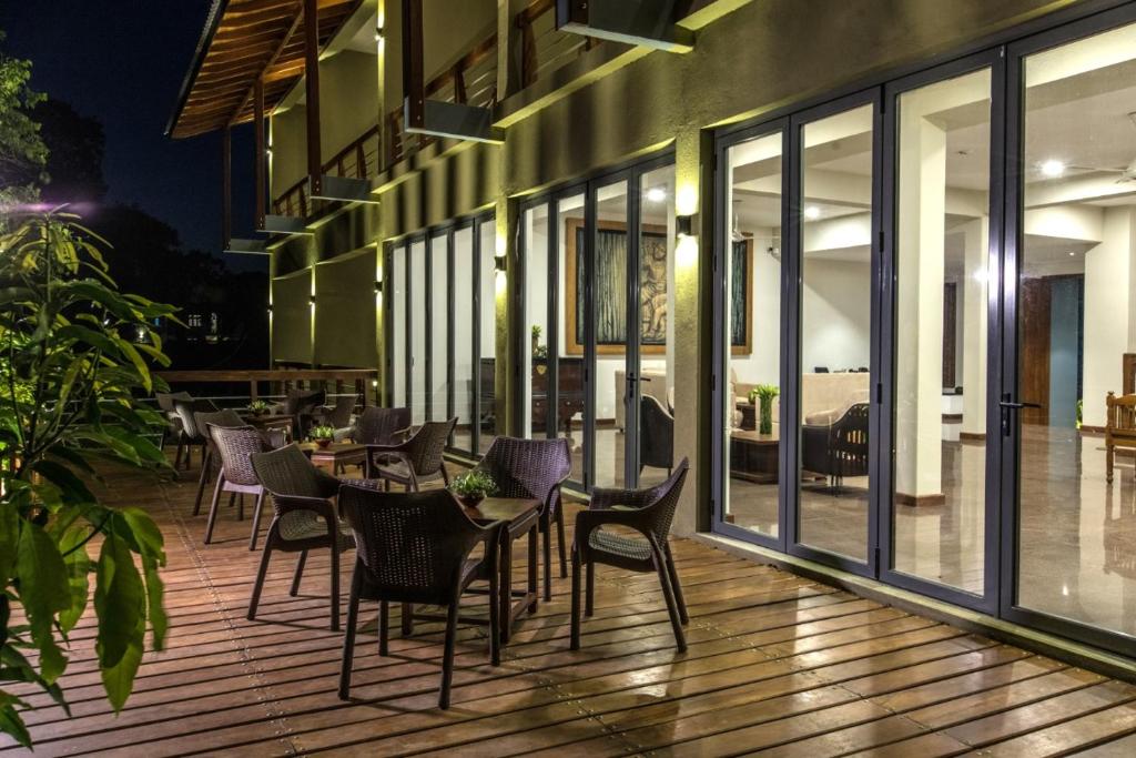 Balkón nebo terasa v ubytování Manthila Hotel