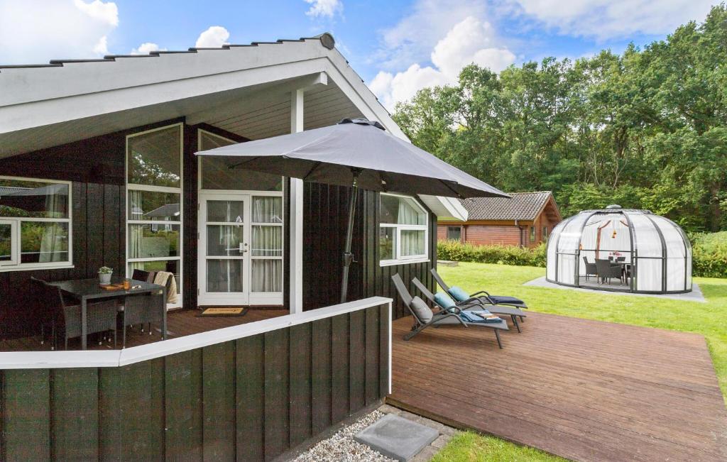 Zahrada ubytování Holiday Home Pøt Strandby Juelsminde T