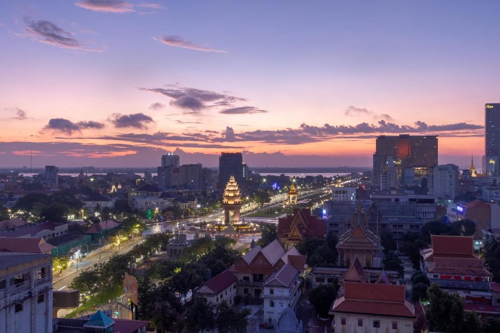 Nespecifikovaný výhled na destinaci Phnompenh nebo výhled na město při pohledu z hotelu