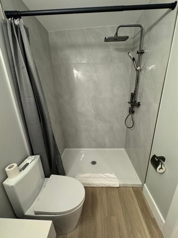 Koupelna v ubytování InnTowne Motel II