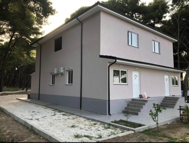 O edifício em que o apartamento se localiza