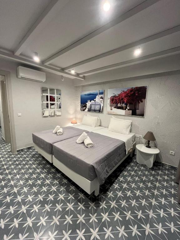 Postel nebo postele na pokoji v ubytování Irina Beach Hotel