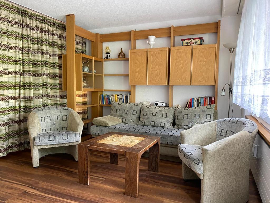 Posezení v ubytování Ferienwohnung Alpen-Zauber Leukerbad