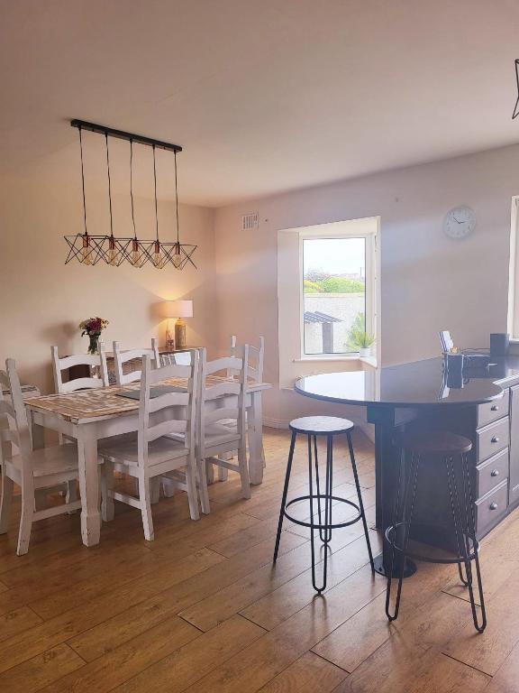 Fotografie z fotogalerie ubytování Lilac Lodge - Strandhill Beach House v destinaci Strandhill