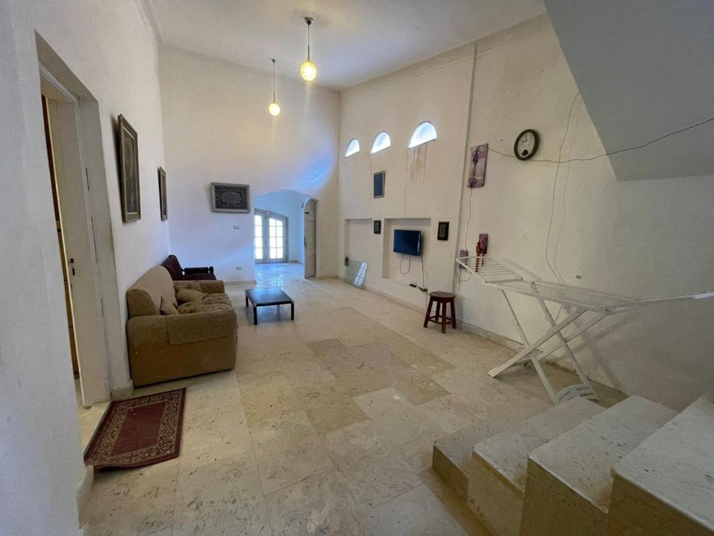 Setusvæði á فيلا عائلات فقط Families only - سيدى كرير Sidi Krir - خارج القرى السياحية Outside tourist villages- حديقة خاصة مستقله ومسبح خاص مشترك Private Garden-Shared Pool