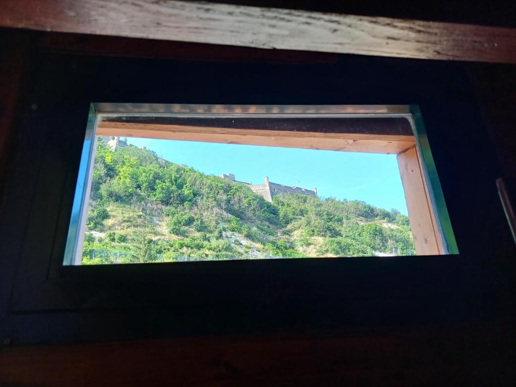 A general mountain view or a mountain view taken from a panziókat