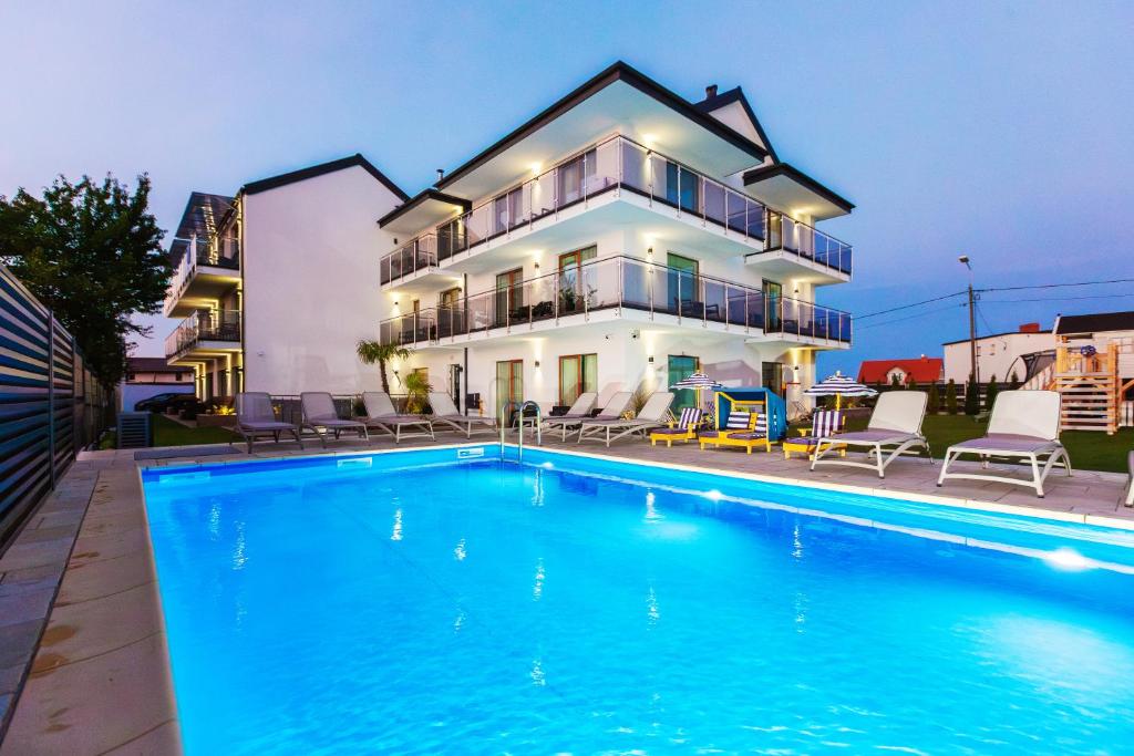 Bazén v ubytování KASHUBIAN Resort nebo v jeho okolí