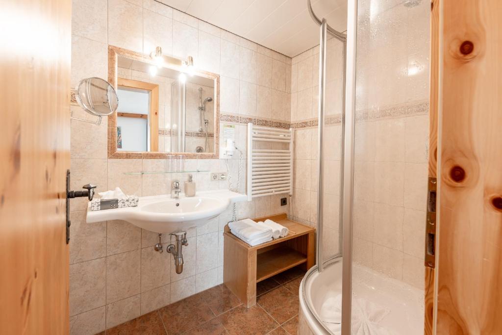 Koupelna v ubytování Hotel Berghof