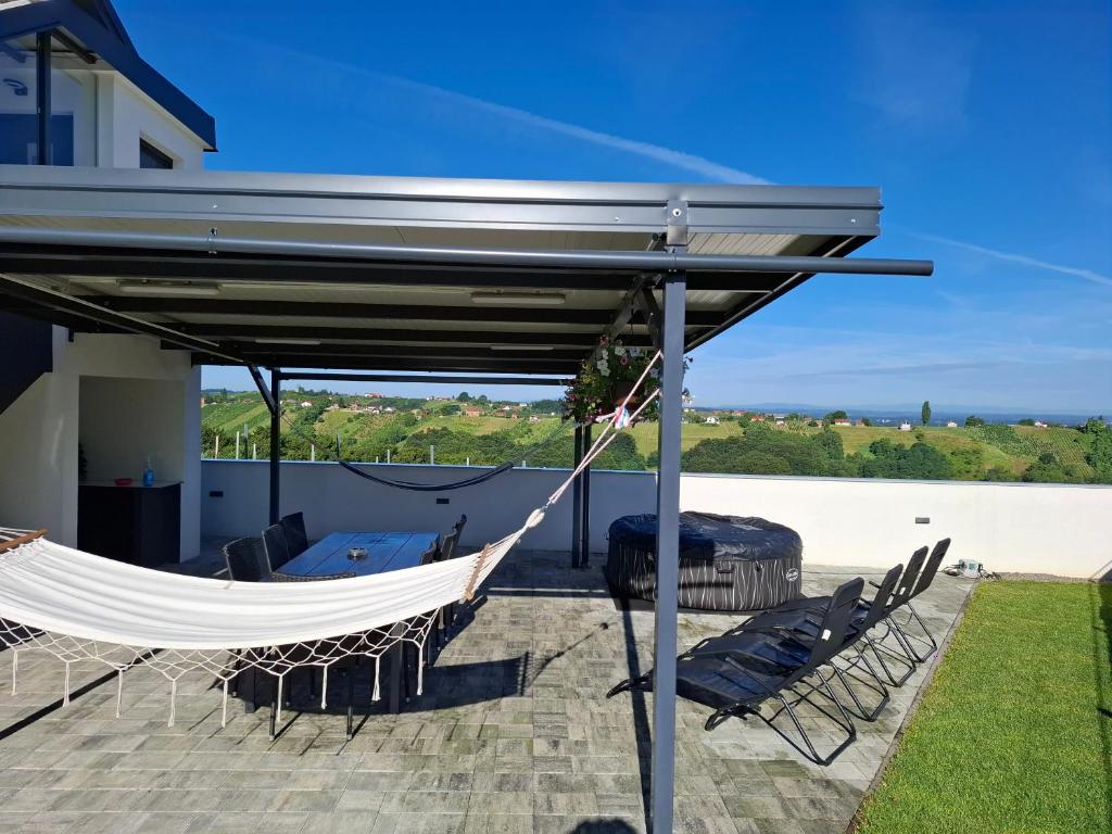 Kuća za odmor KODBA - Two-Bedroom House