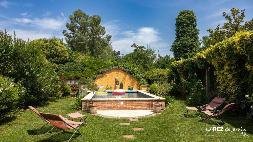 Zahrada ubytování Le Rez de Jardin Albi