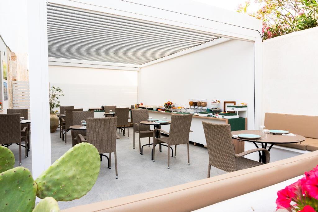 Ресторан / где поесть в Elaia Rooms
