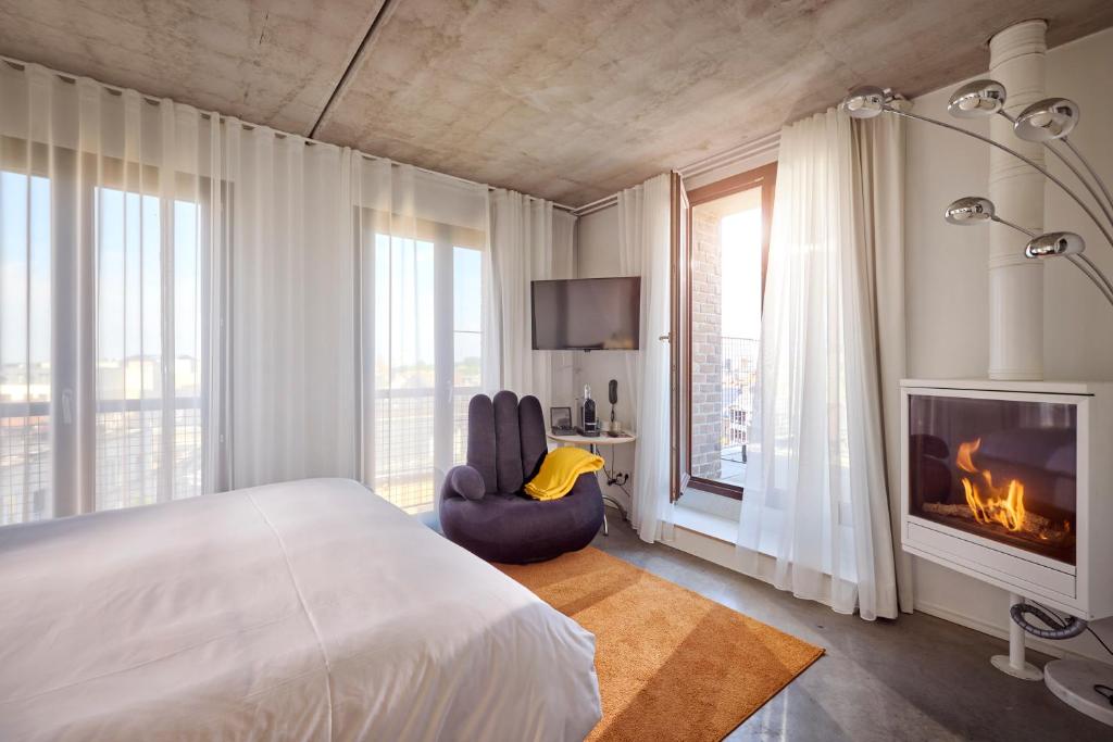 BANKS Antwerp - Resim 21