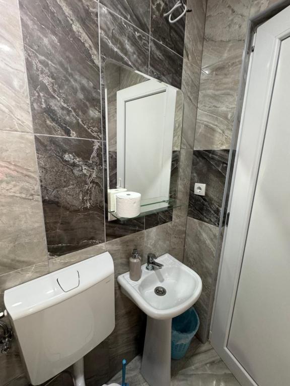 Koupelna v ubytování Apartmani ZMS