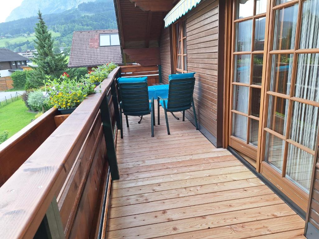 Nespecifikovaný výhled na hory nebo výhled na hory při pohledu z apartmánu