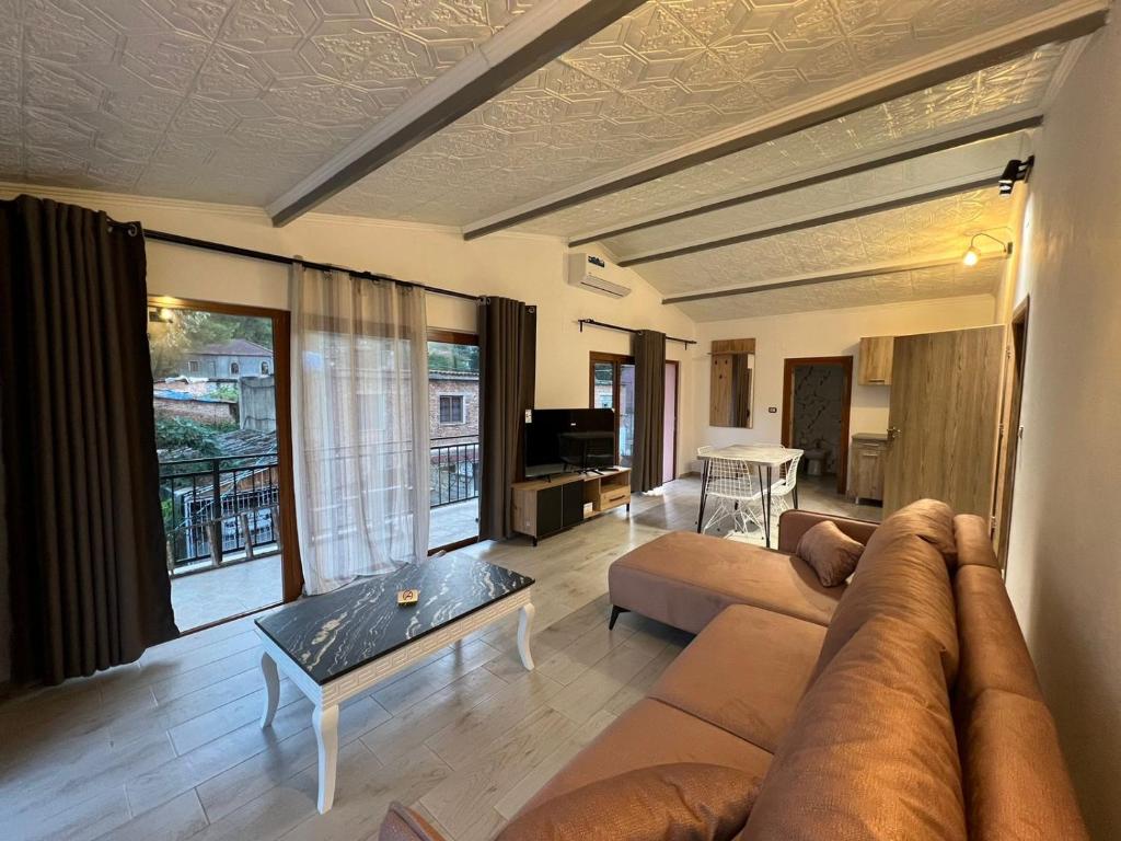 Sajmir Suites