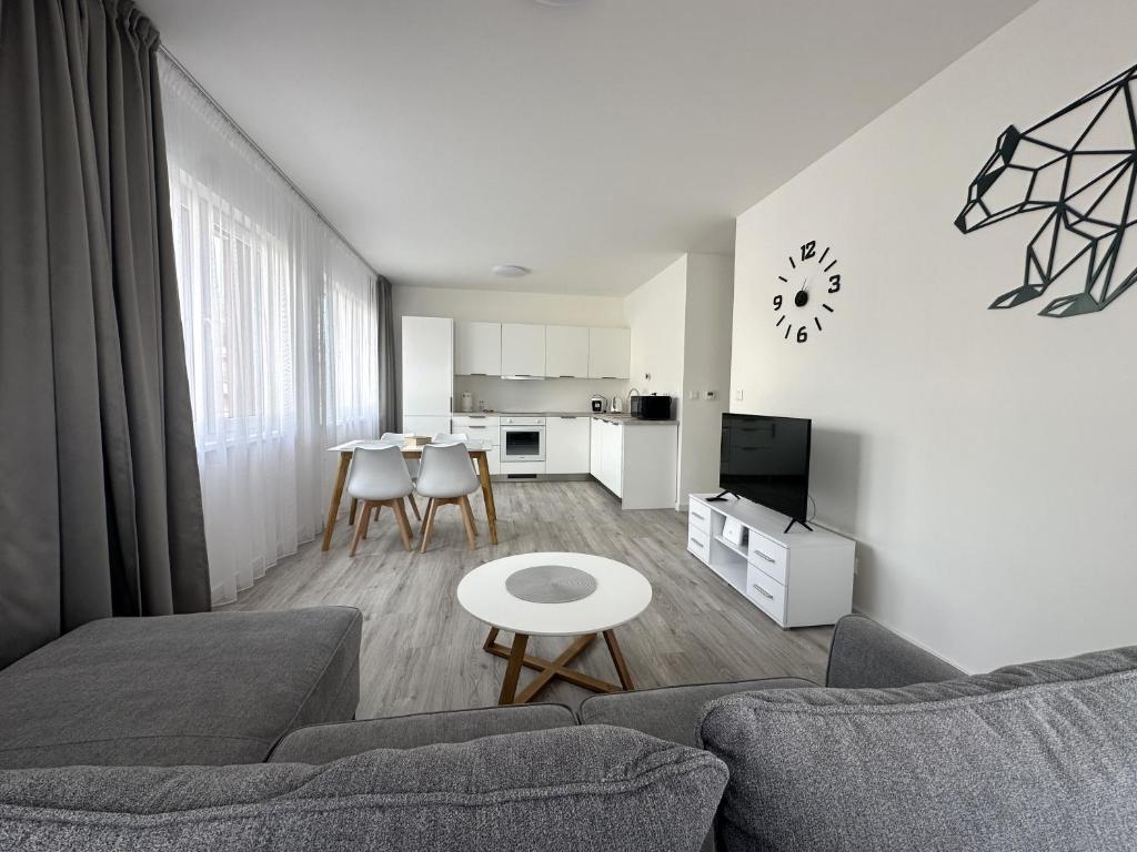 Kuchyňa alebo kuchynka v ubytovaní LAWIS Apartments
