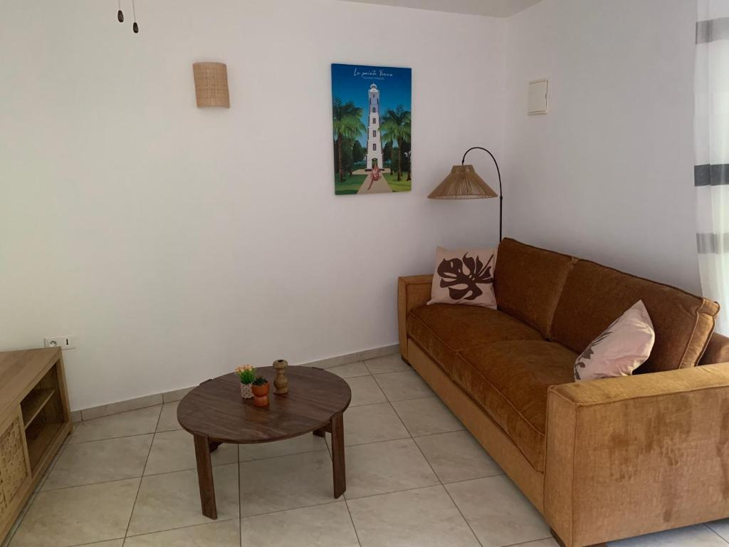 Posezení v ubytování Tiki Ora Lodge - Hura