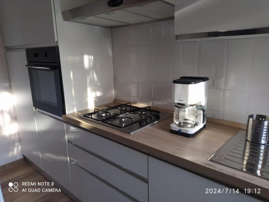 Kuchyň nebo kuchyňský kout v ubytování Casa vacanze Aielli Risorgimento