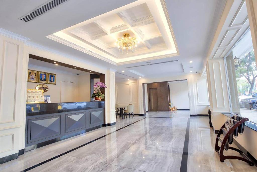 Kuchyň nebo kuchyňský kout v ubytování Le President Hotel