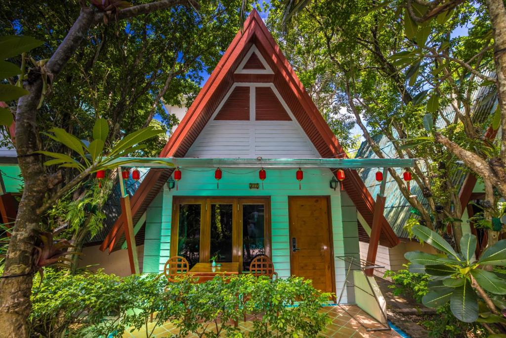 Phuket Meet Holiday Hotel-Rawai 普吉岛相遇花园度假酒店-拉威店 - Bungalow Con Vista Al Jardín