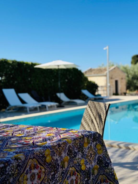 Bazén v ubytování Tre Balate Natura e Relax nebo v jeho okolí