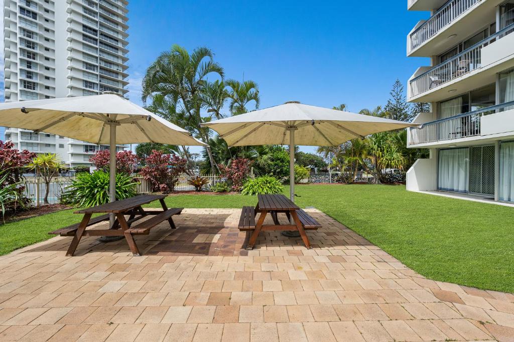 Beachfront Hi Ho Beach Apartments on Broadbeach - Apartamento De Un Dormitorio - Piso Bajo
