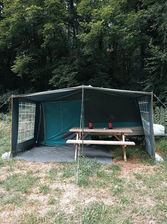 Fotografie z fotogalerie ubytování Chez Tombivouac v destinaci Pierrefonds