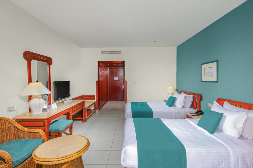 Bel Air Azur Resort (Adults Only) - 标准双人间与游泳池视图