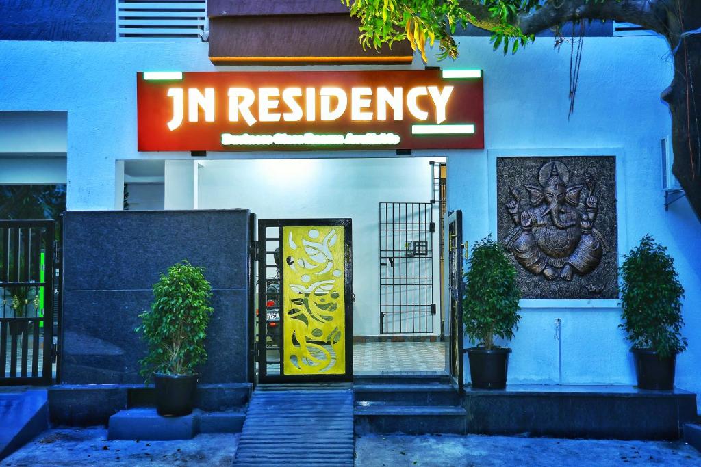 Exteriér nebo vchod ubytování JN Residency Perungudi