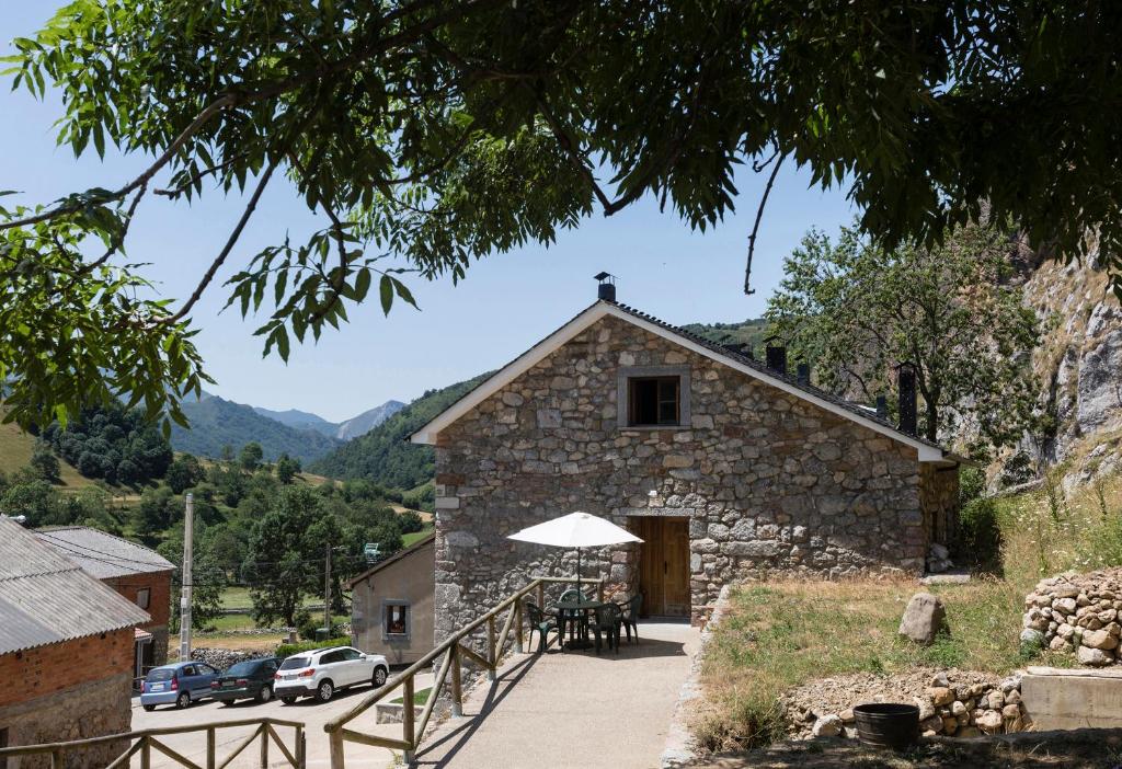 Hotel Rural Somiedo (Spanje Valle de Lago) - Booking.com