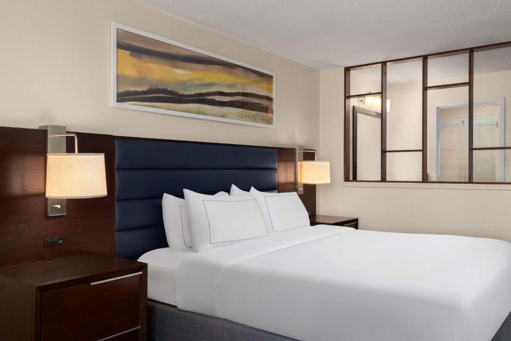 DoubleTree by Hilton Hotel Columbia - 