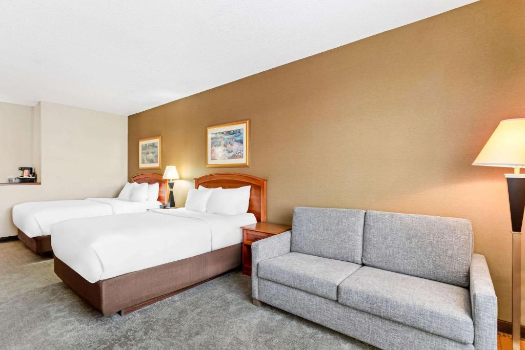 Comfort Inn & Suites I-25 near Spaceport America - Queen Suite With Two Queen Beds - Non-Smoking