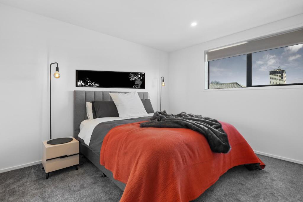 Stylish and Sleek City Stay - Resim 7