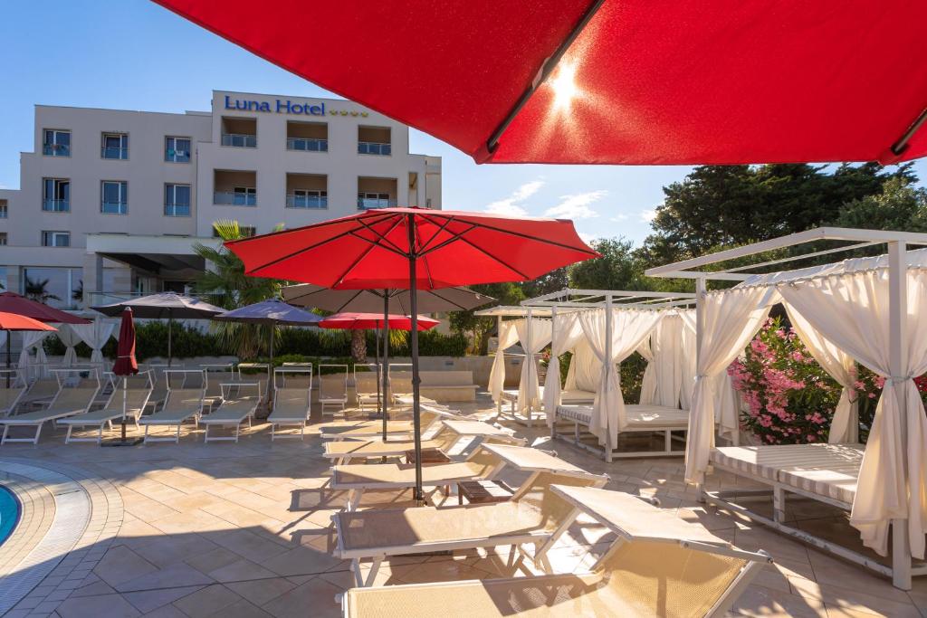 Fotografie z fotogalerie ubytování Family Hotel La Luna - All inclusive v destinaci Lun