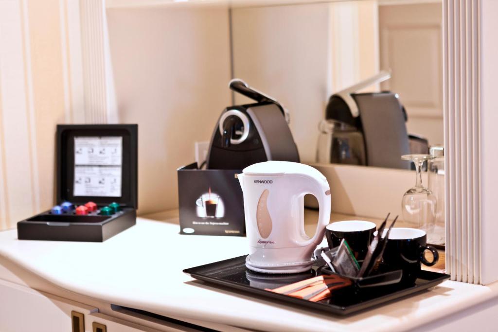 Hotel Le Châtelain - Resim 32