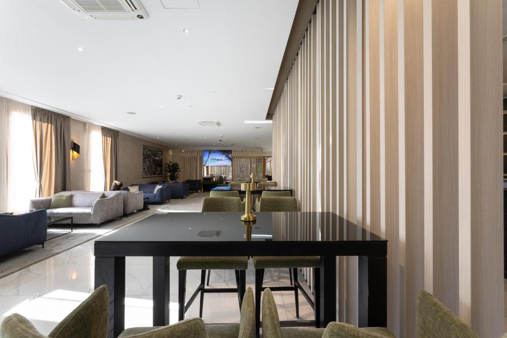 Posedenie v ubytovaní Hotel Salona Palace