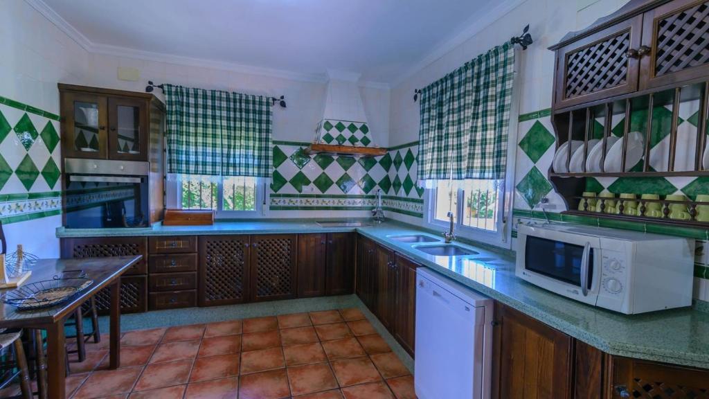 Kuchyňa alebo kuchynka v ubytovaní Casa Quintero 4 dorm Conil de la Frontera by Ruralidays
