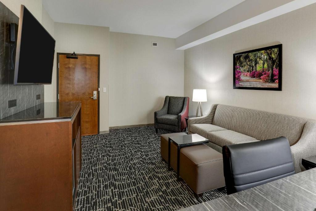 Drury Plaza Hotel Savannah Pooler photo 3