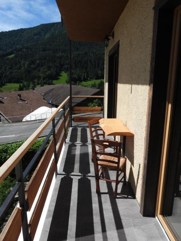 Nespecifikovaný výhled na hory nebo výhled na hory při pohledu z hotelu