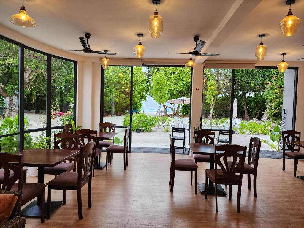 Restaurace v ubytování Nikabliss Dhigurah