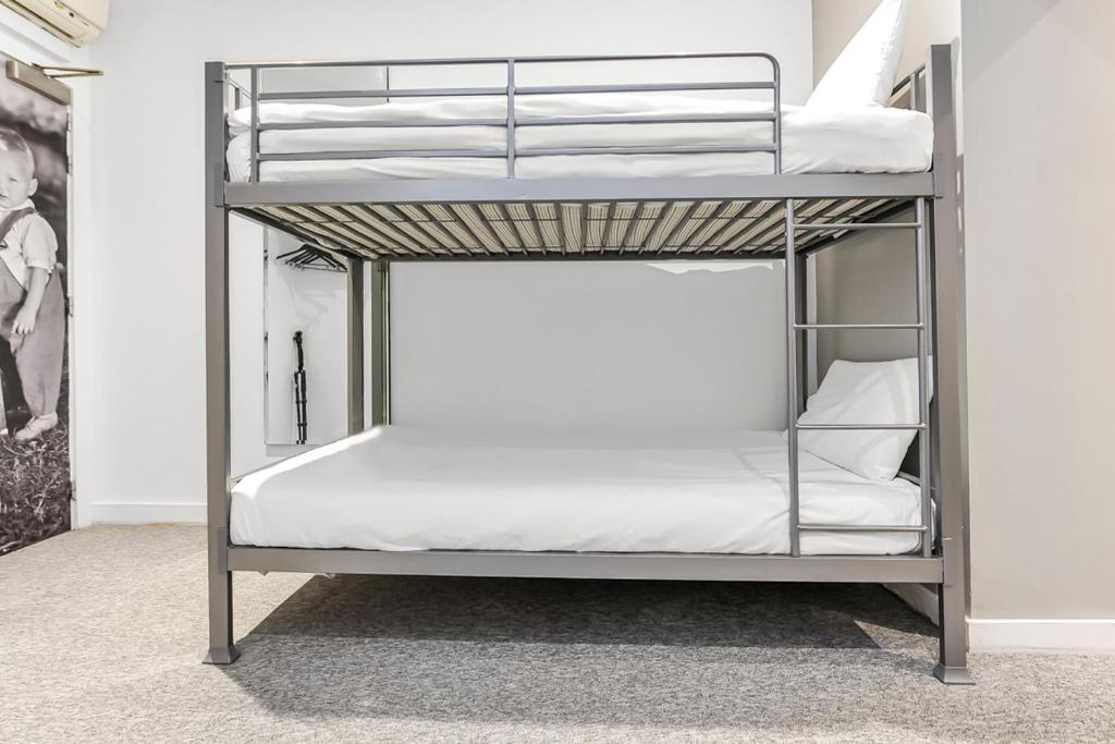 Heeton Concept Hotel - Kensington London - Resim 5