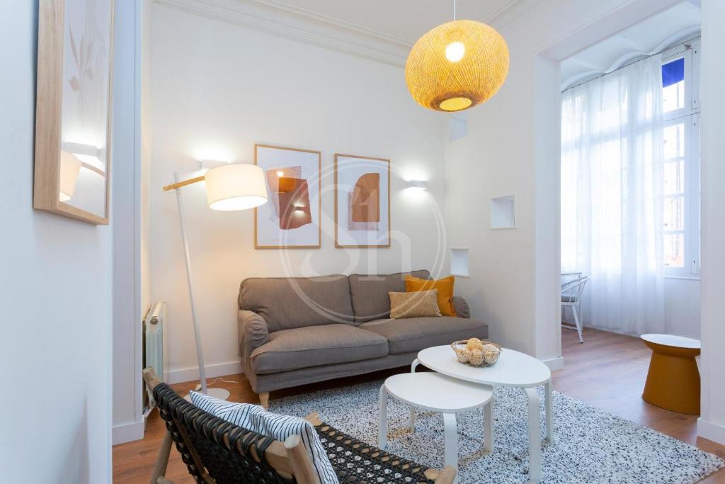 Urban Eixample Stay in Central Barcelona