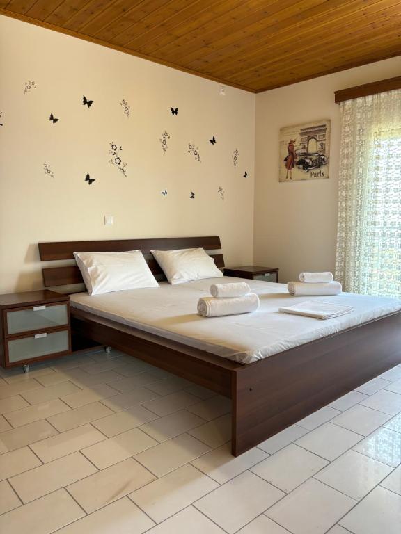 Posteľ alebo postele v izbe v ubytovaní -Tsiakos Apartment- in Vryses