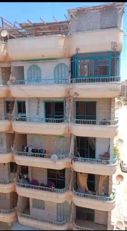 Balkón nebo terasa v ubytování Cosy apartment in AlNakheel beach Alexandria kilo 21 شقه رائعه بشاطىء النخيل الكيلو