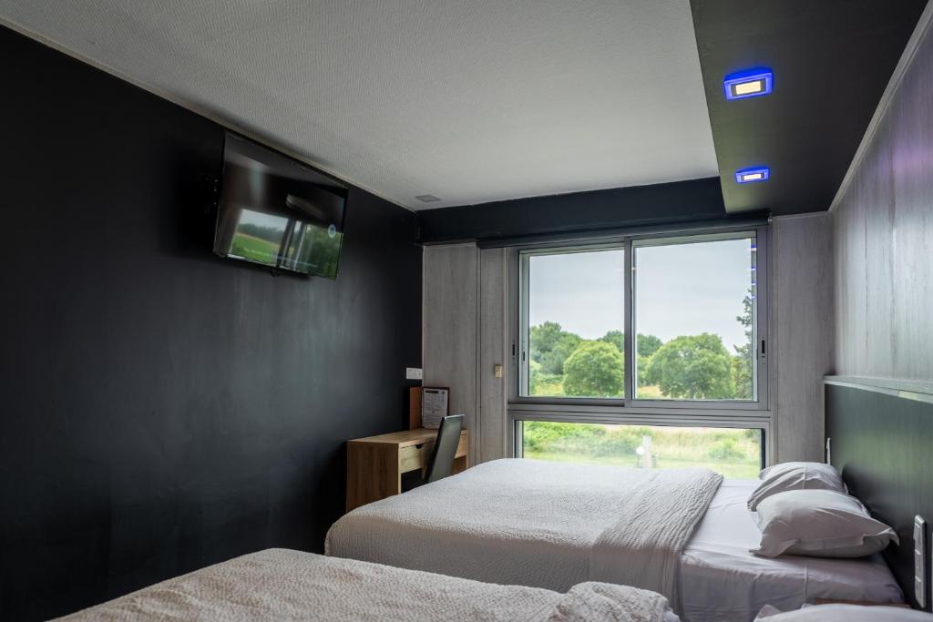 Hôtel La Rocade - Quadruple Room