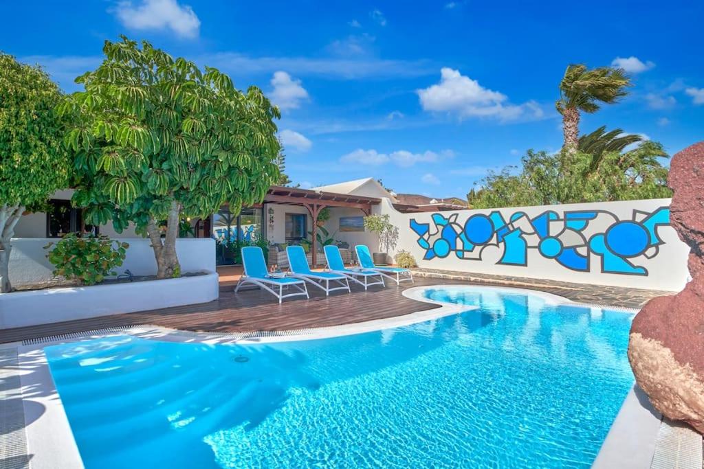 Casa Petra Peaceful & Private, Sea Views, Pool & BBQ