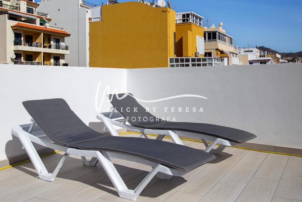 Fotografie z fotogalerie ubytování Few steps from the beach hostel in Los Cristianos v destinaci Arona