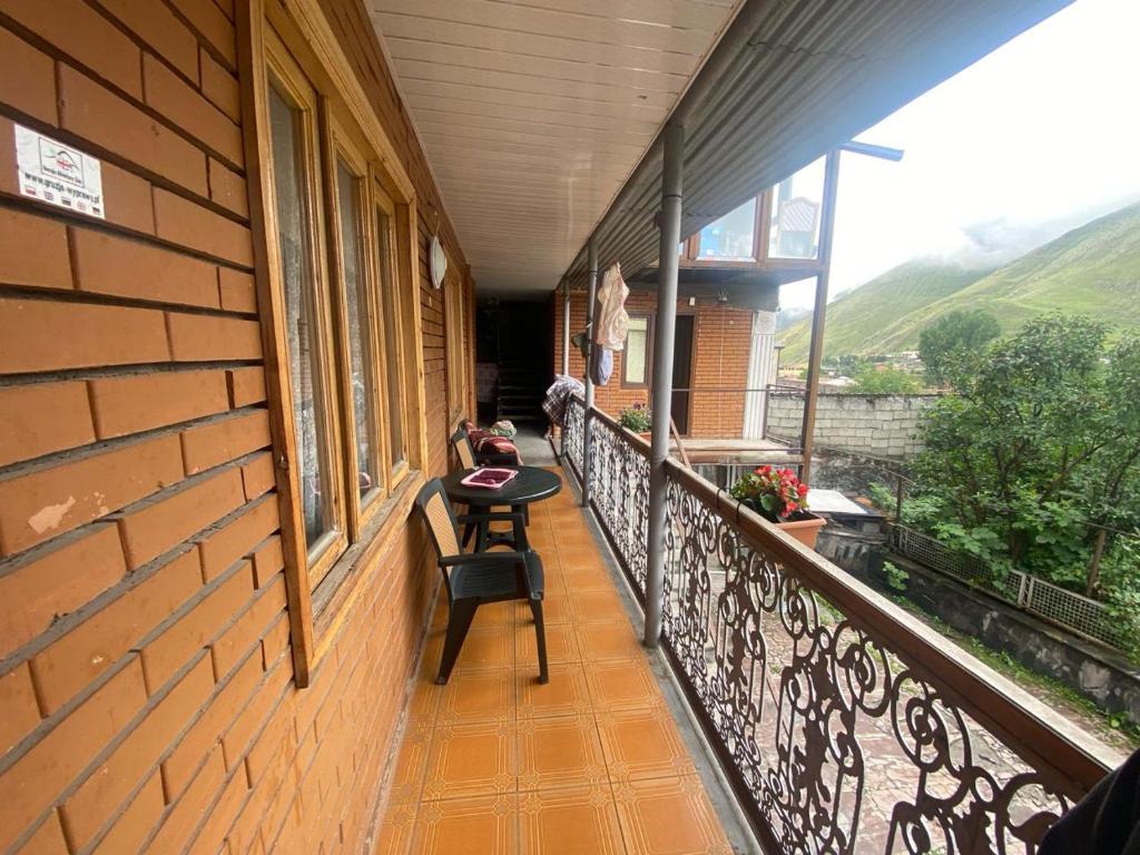 Balcó o terrassa a Archil and Nino Gigauri Guest House